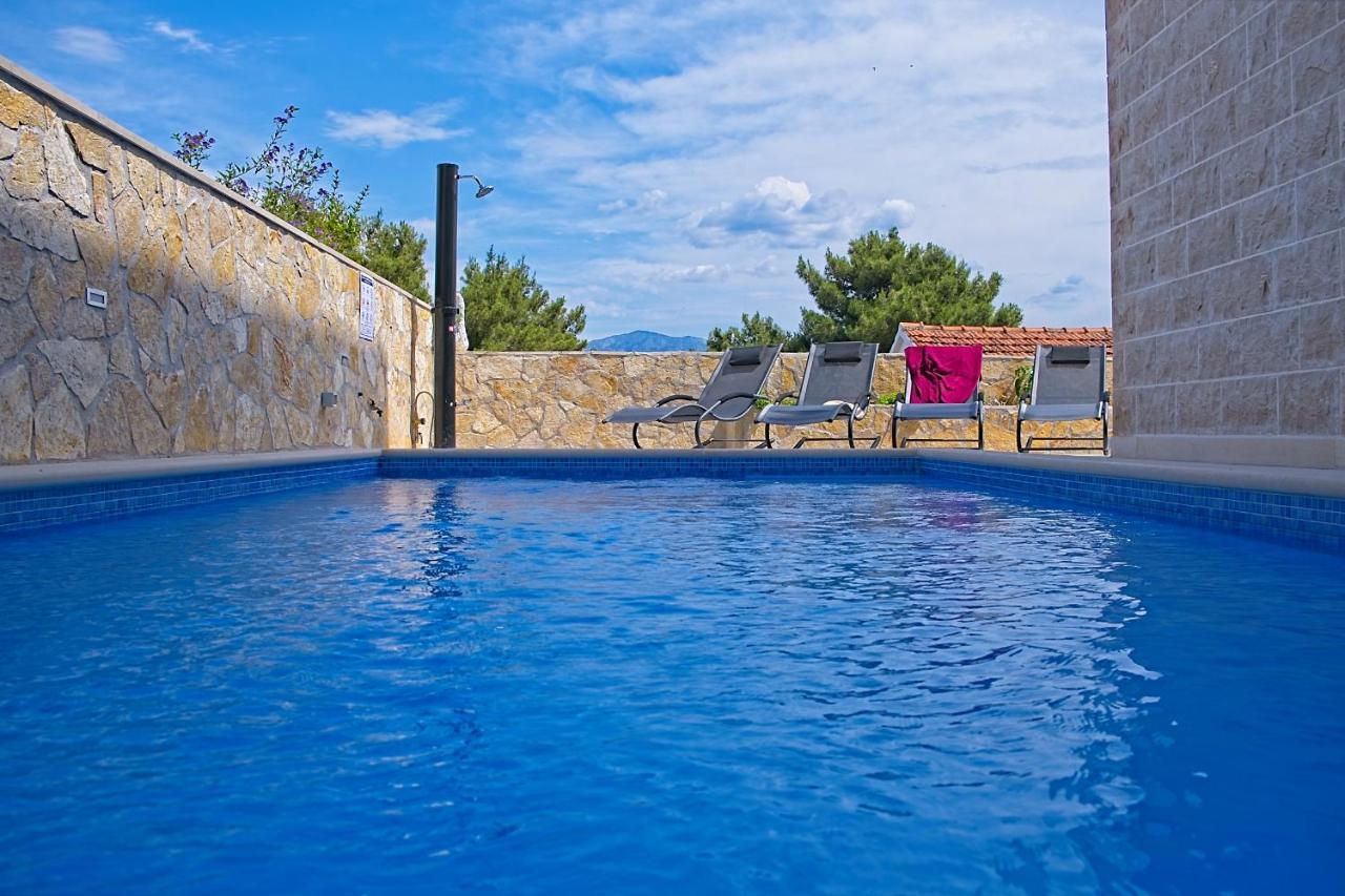 Luxury Apartment "Blue Diamond" Postira Buitenkant foto