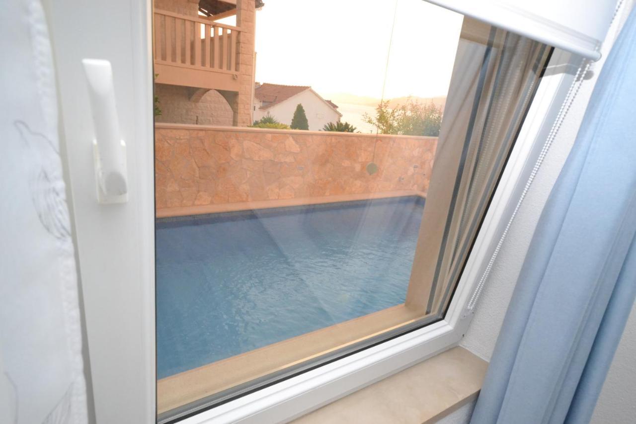 Luxury Apartment "Blue Diamond" Postira Buitenkant foto