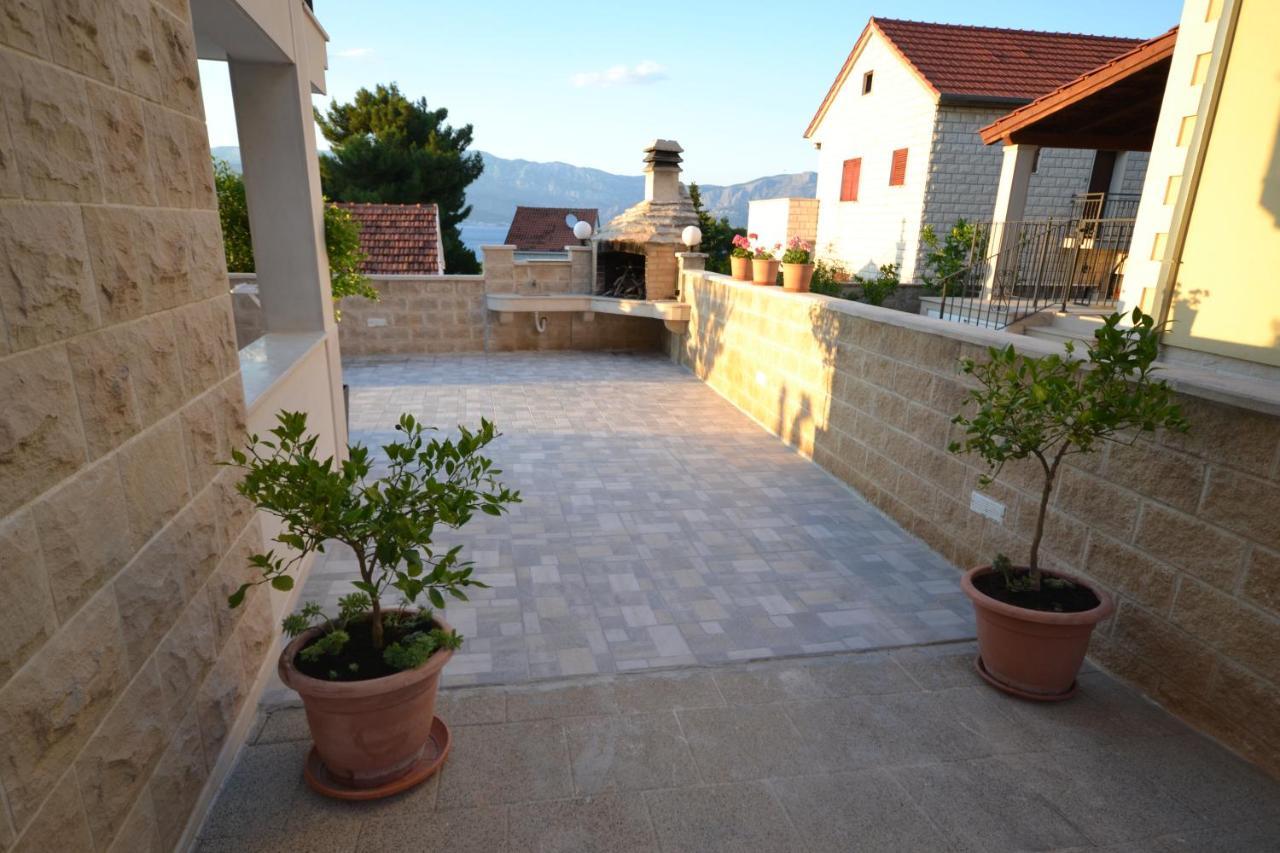 Luxury Apartment "Blue Diamond" Postira Buitenkant foto