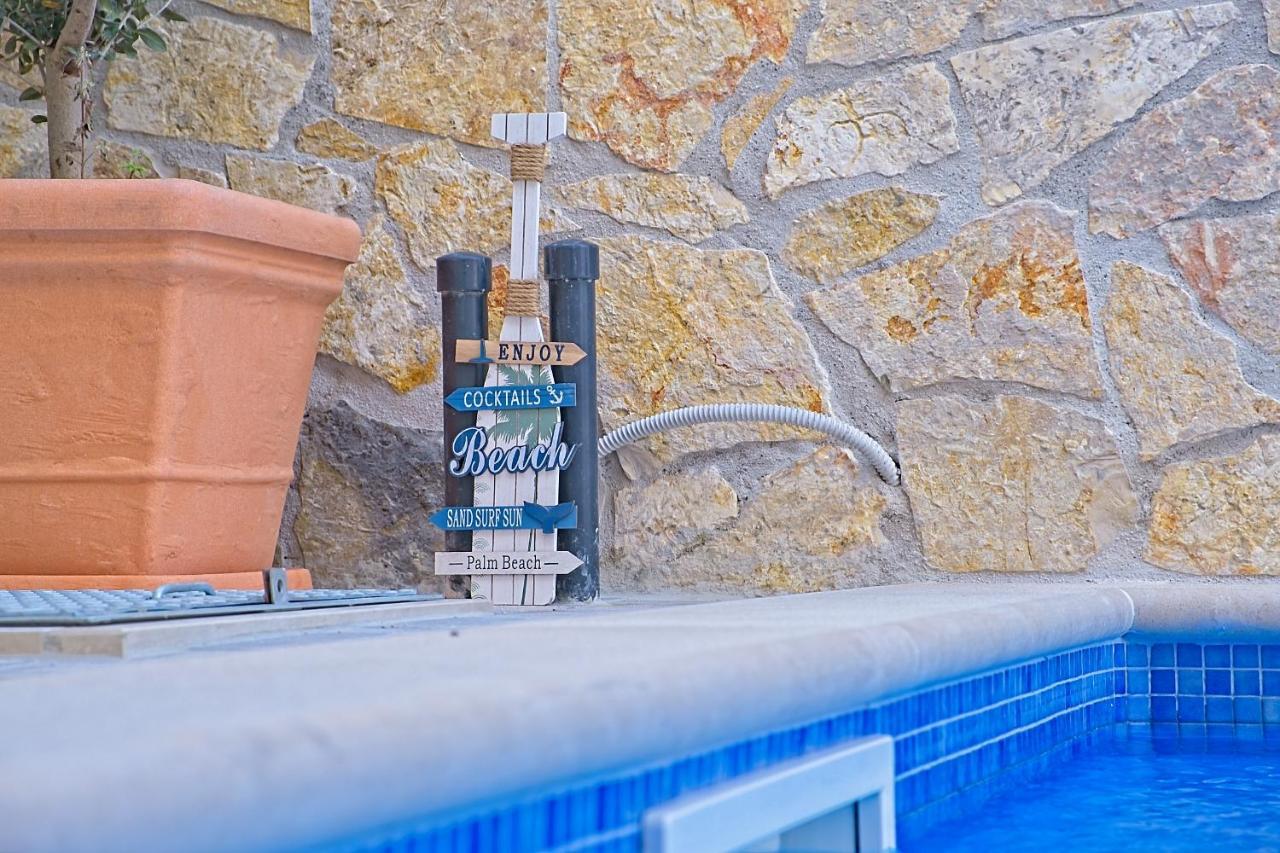Luxury Apartment "Blue Diamond" Postira Buitenkant foto