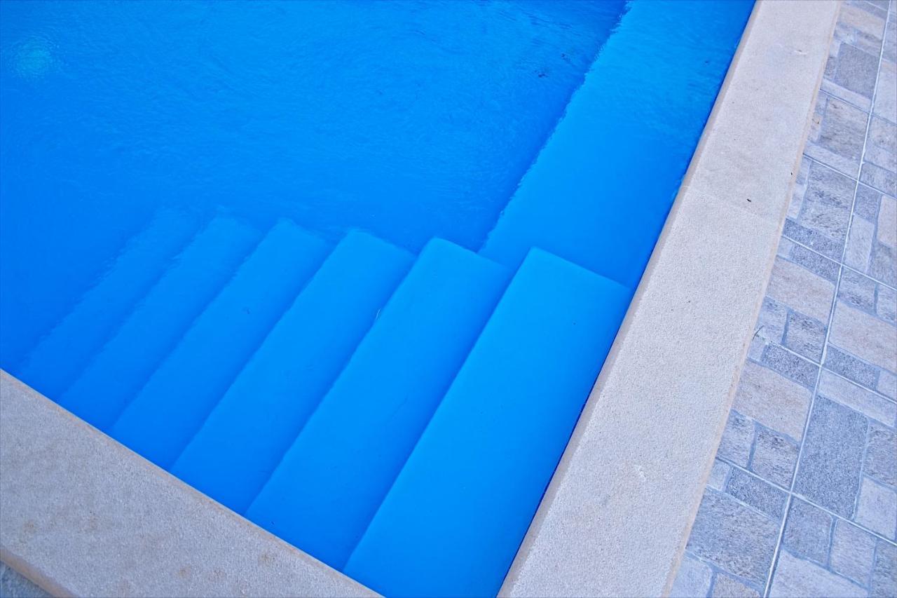 Luxury Apartment "Blue Diamond" Postira Buitenkant foto