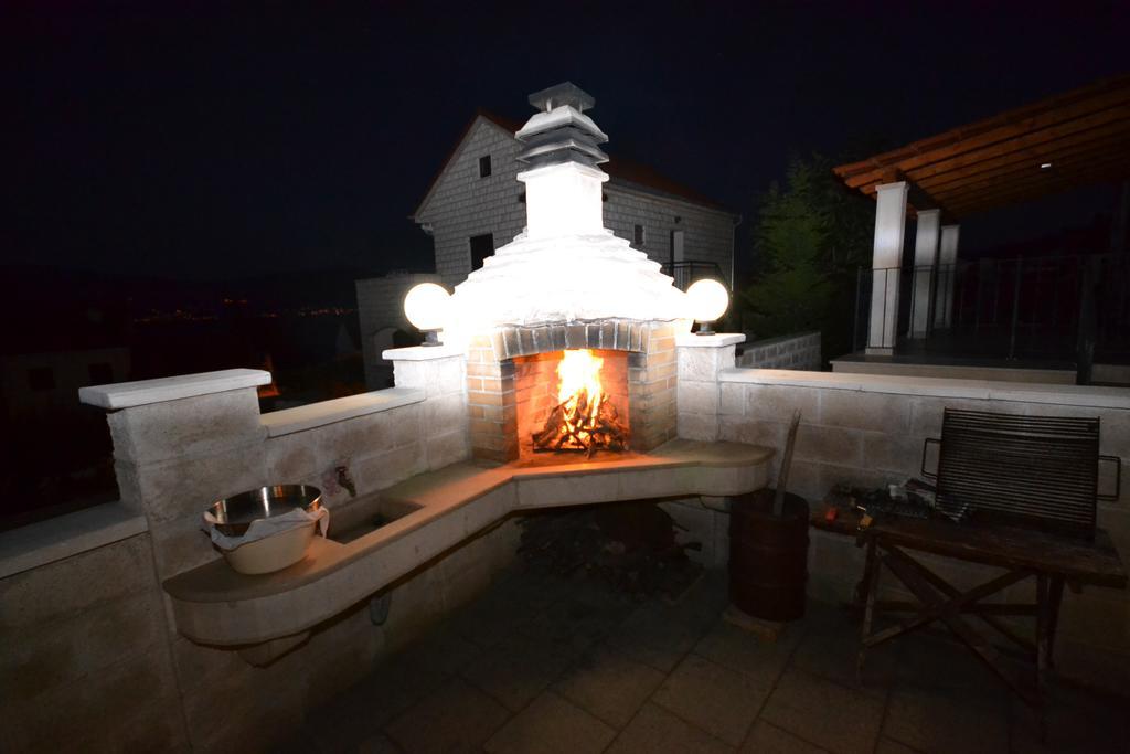 Luxury Apartment "Blue Diamond" Postira Buitenkant foto